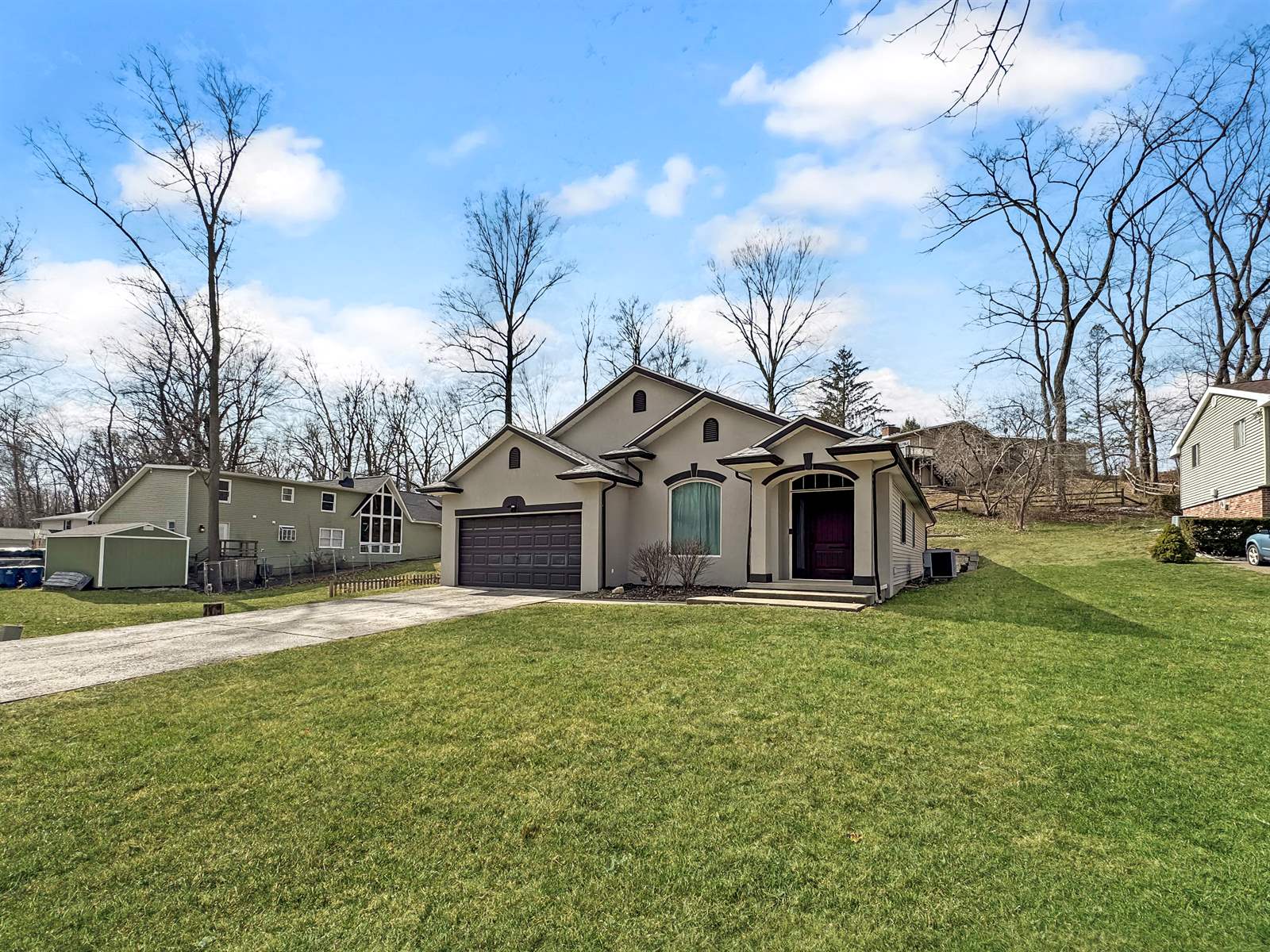 411 Edgemoor, Terre Haute, IN 47802