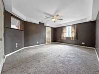 411 Edgemoor, Terre Haute, IN 47802