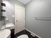 411 Edgemoor, Terre Haute, IN 47802