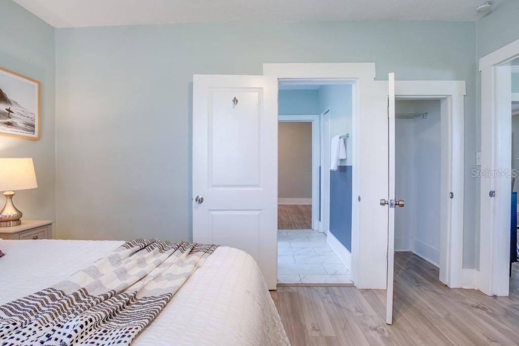 905 Plaza Street, Clearwater, FL 33755