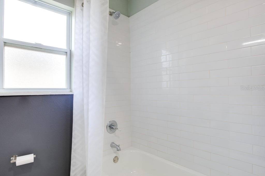 905 Plaza Street, Clearwater, FL 33755