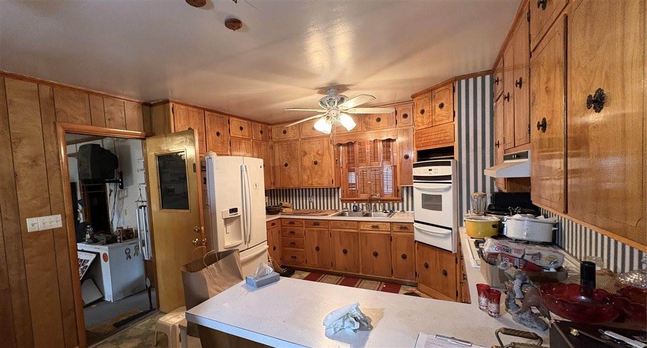 213 Guess Subdivision Lane, Marion, KY 42064