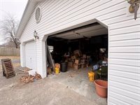 213 Guess Subdivision Lane, Marion, KY 42064