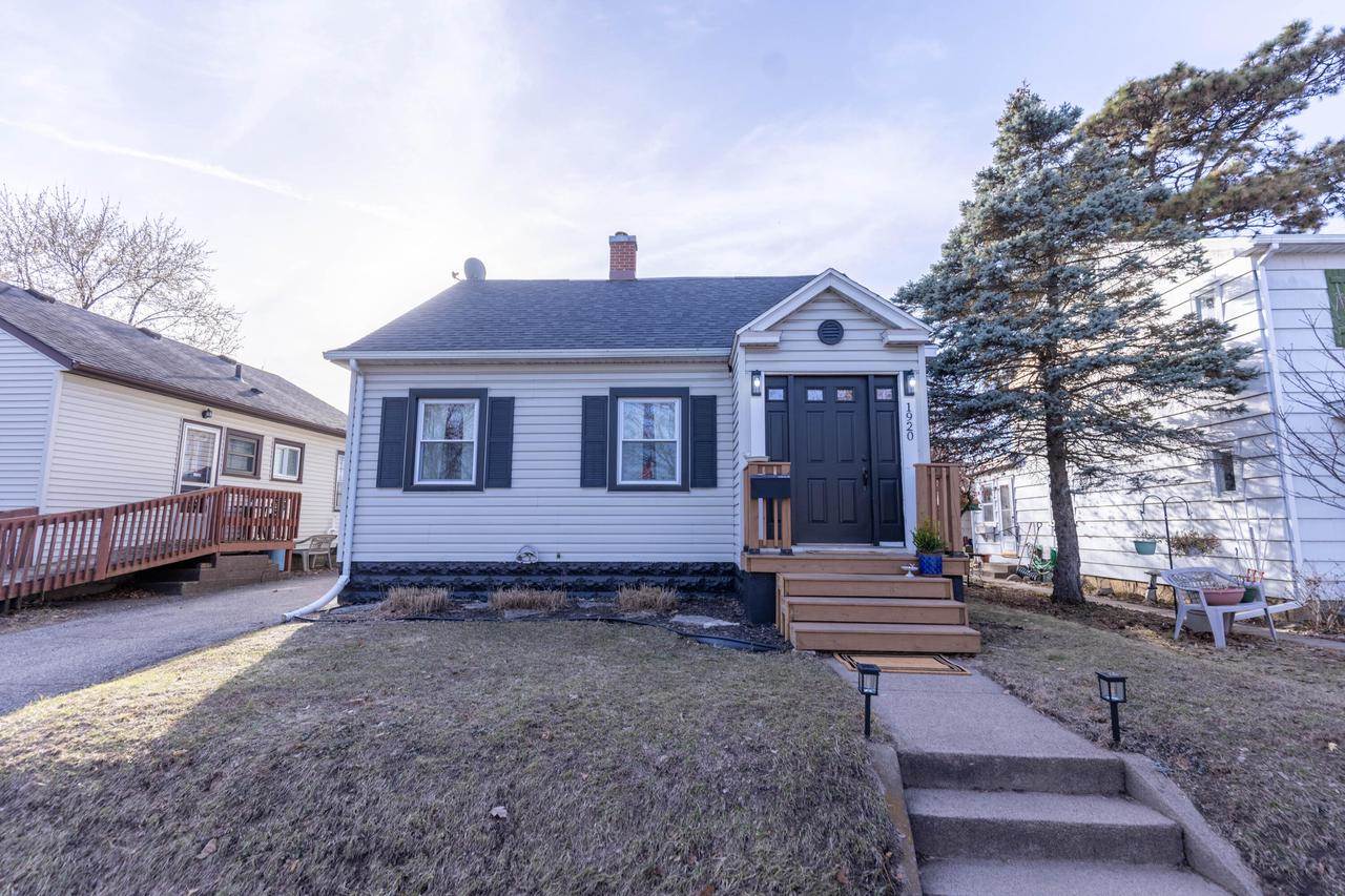 1920 16th STREET S, La Crosse, WI 54601