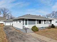 622 9th Ave South, Onalaska, WI 54650