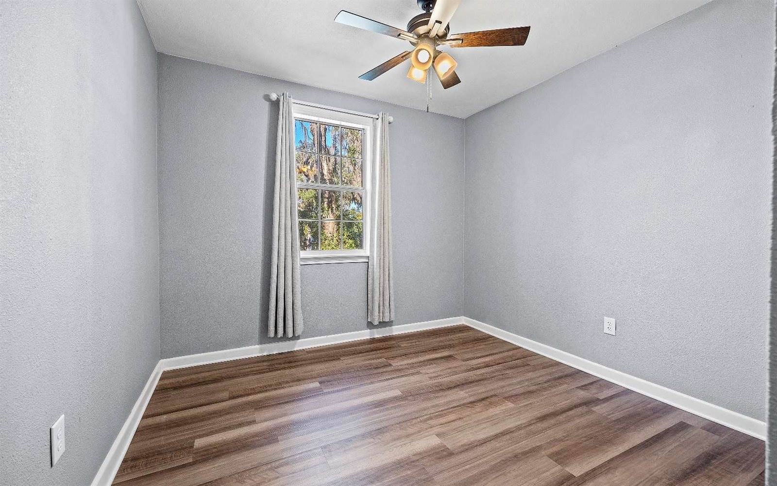 368 SW Harrison Pl, Lake City, FL 32025