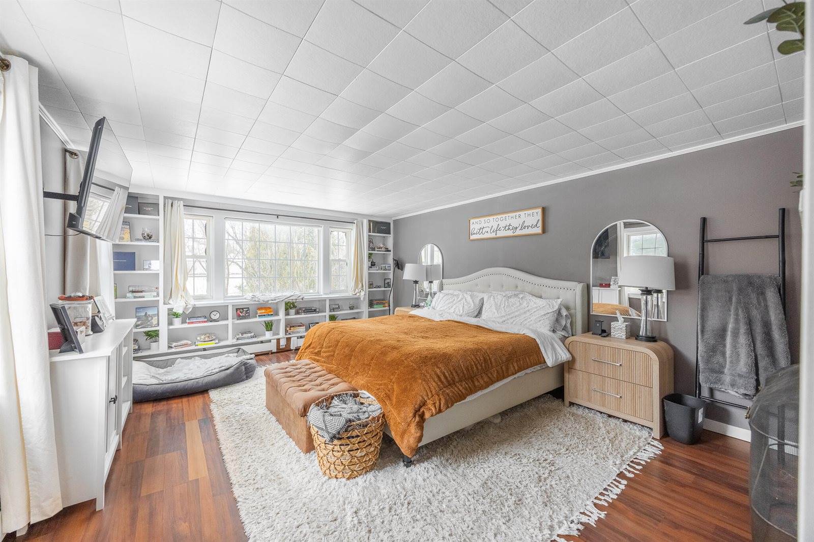 2897 Route 2, Hermon, ME 04401