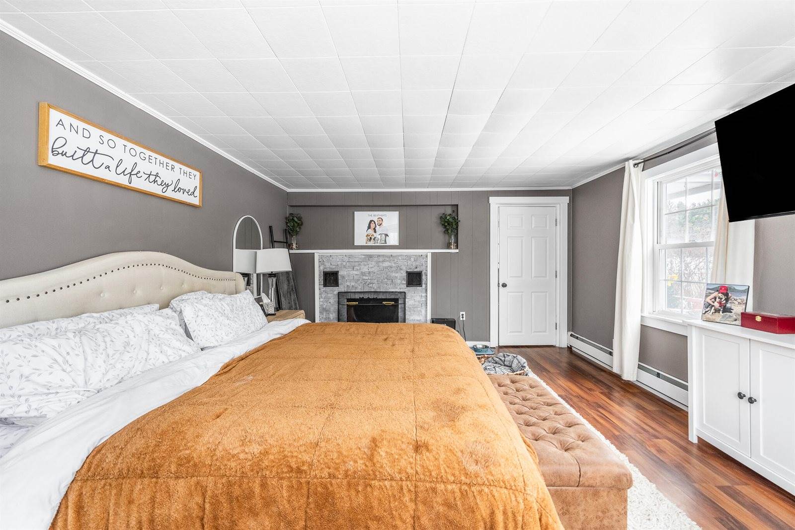 2897 Route 2, Hermon, ME 04401