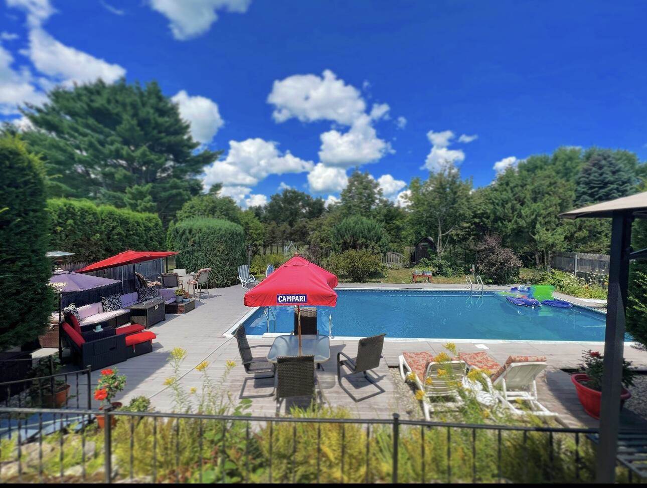 2897 Route 2, Hermon, ME 04401