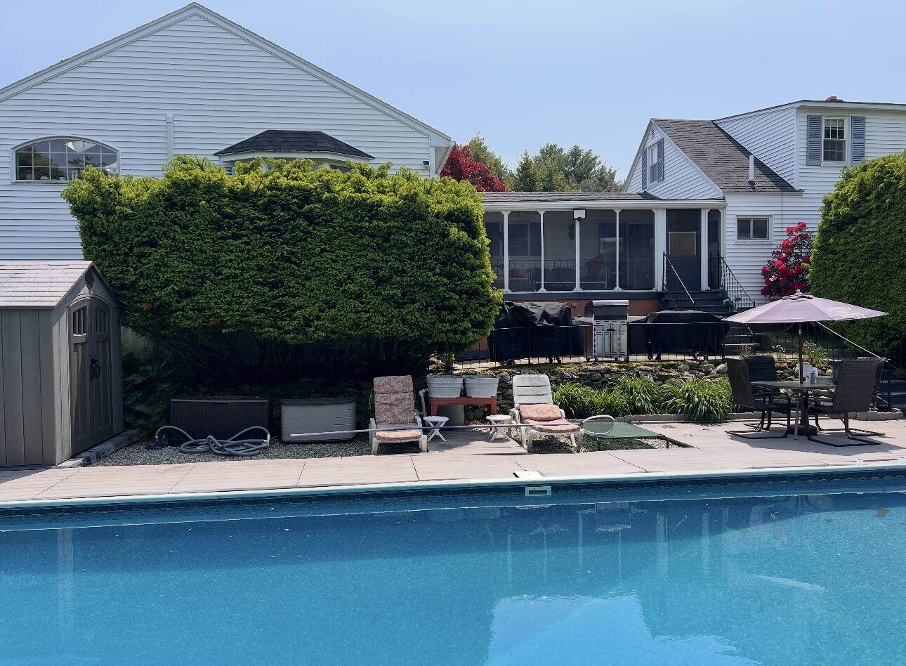 2897 Route 2, Hermon, ME 04401