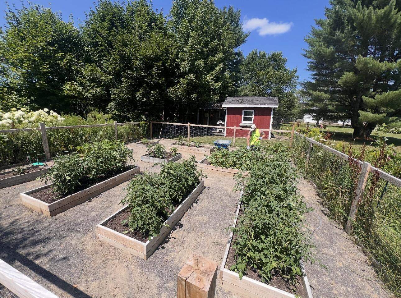 2897 Route 2, Hermon, ME 04401