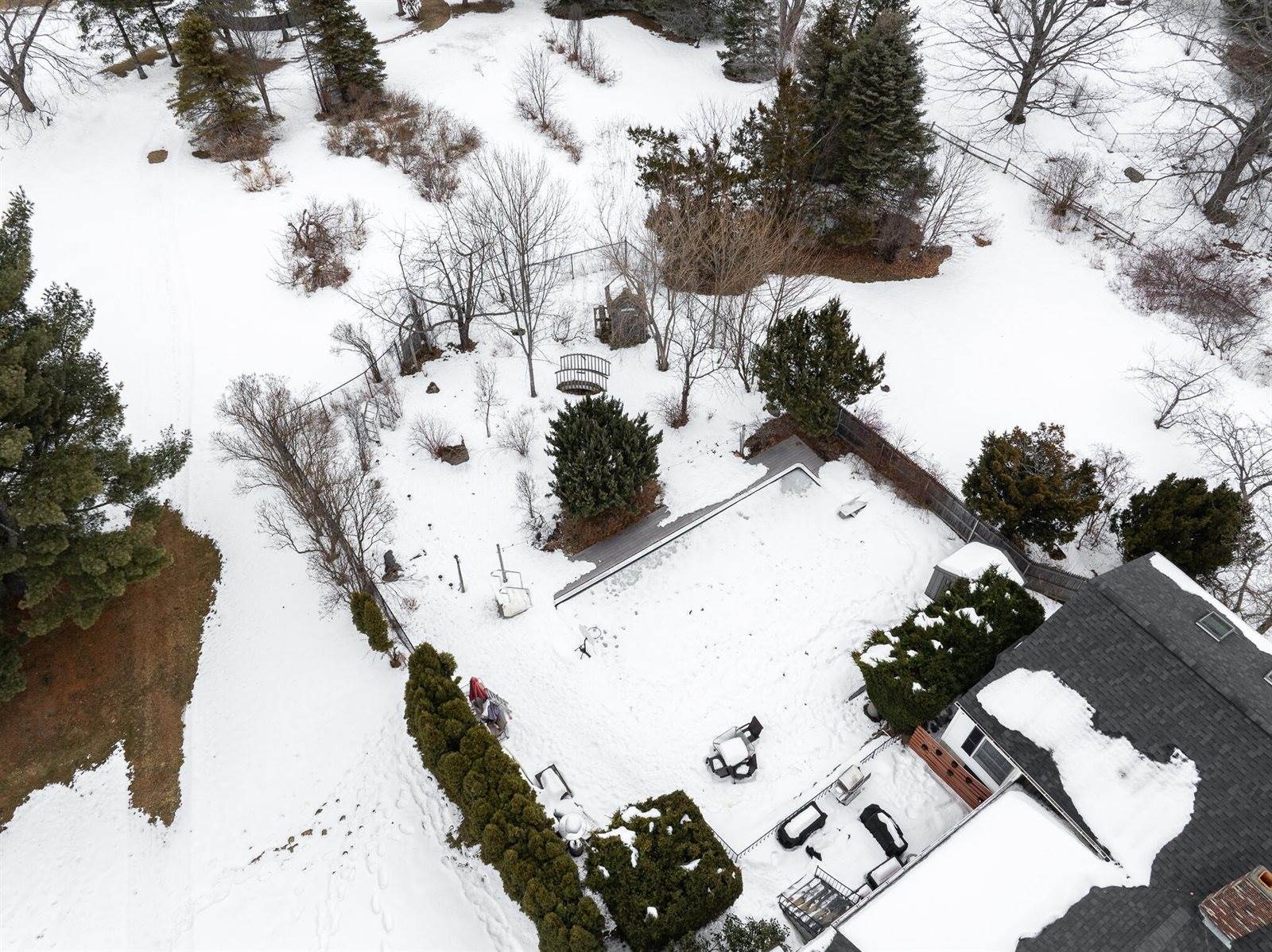 2897 Route 2, Hermon, ME 04401