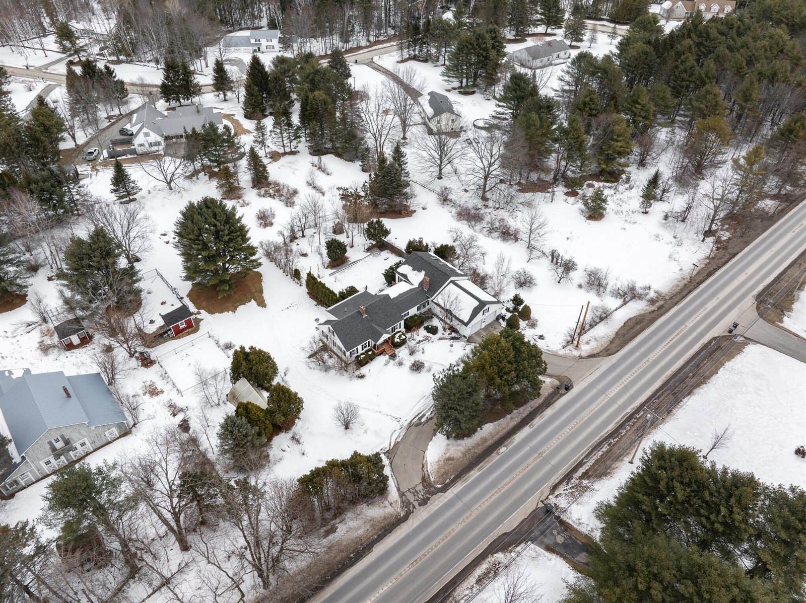 2897 Route 2, Hermon, ME 04401