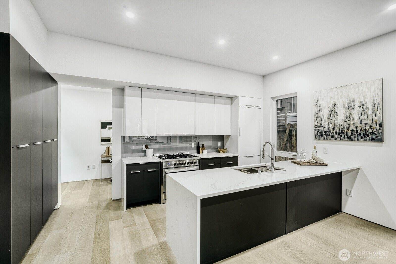 1114 26th Avenue, #C, Seattle, WA 98122