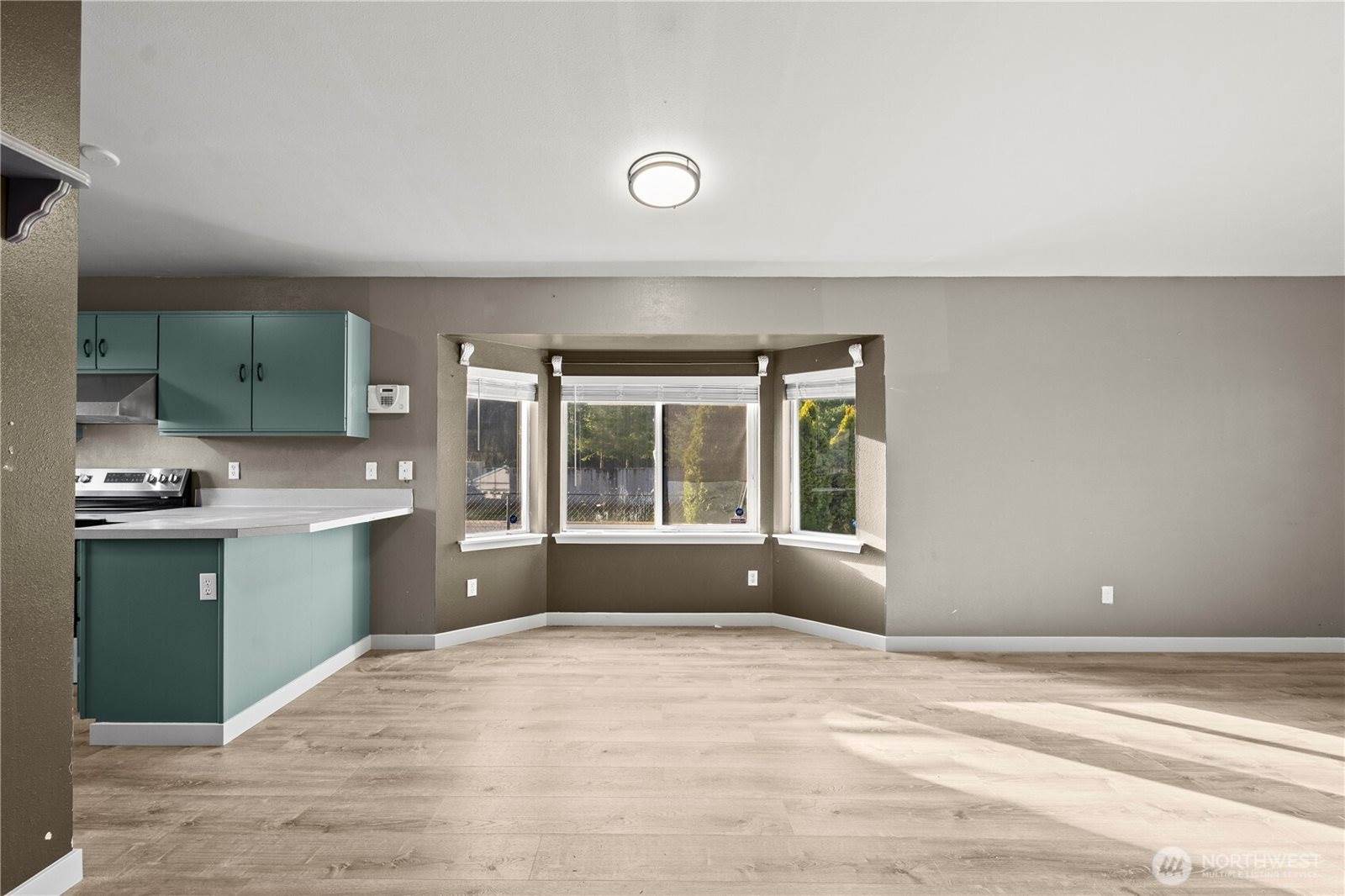 17519 Park Avenue South, Spanaway, WA 98387