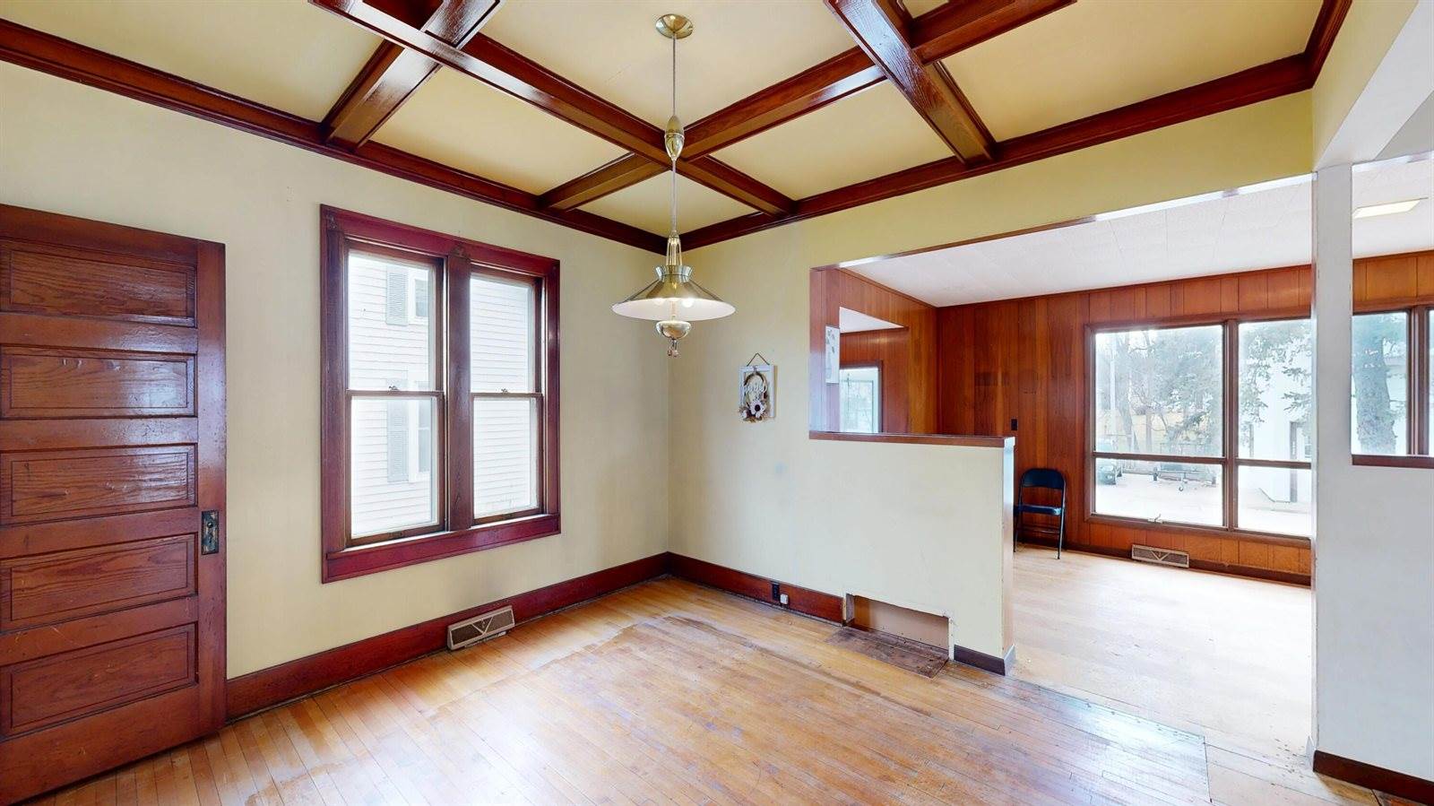 1412 James St, Bangor, WI 54614