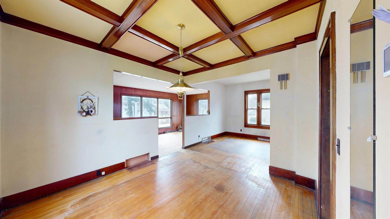 1412 James St, Bangor, WI 54614