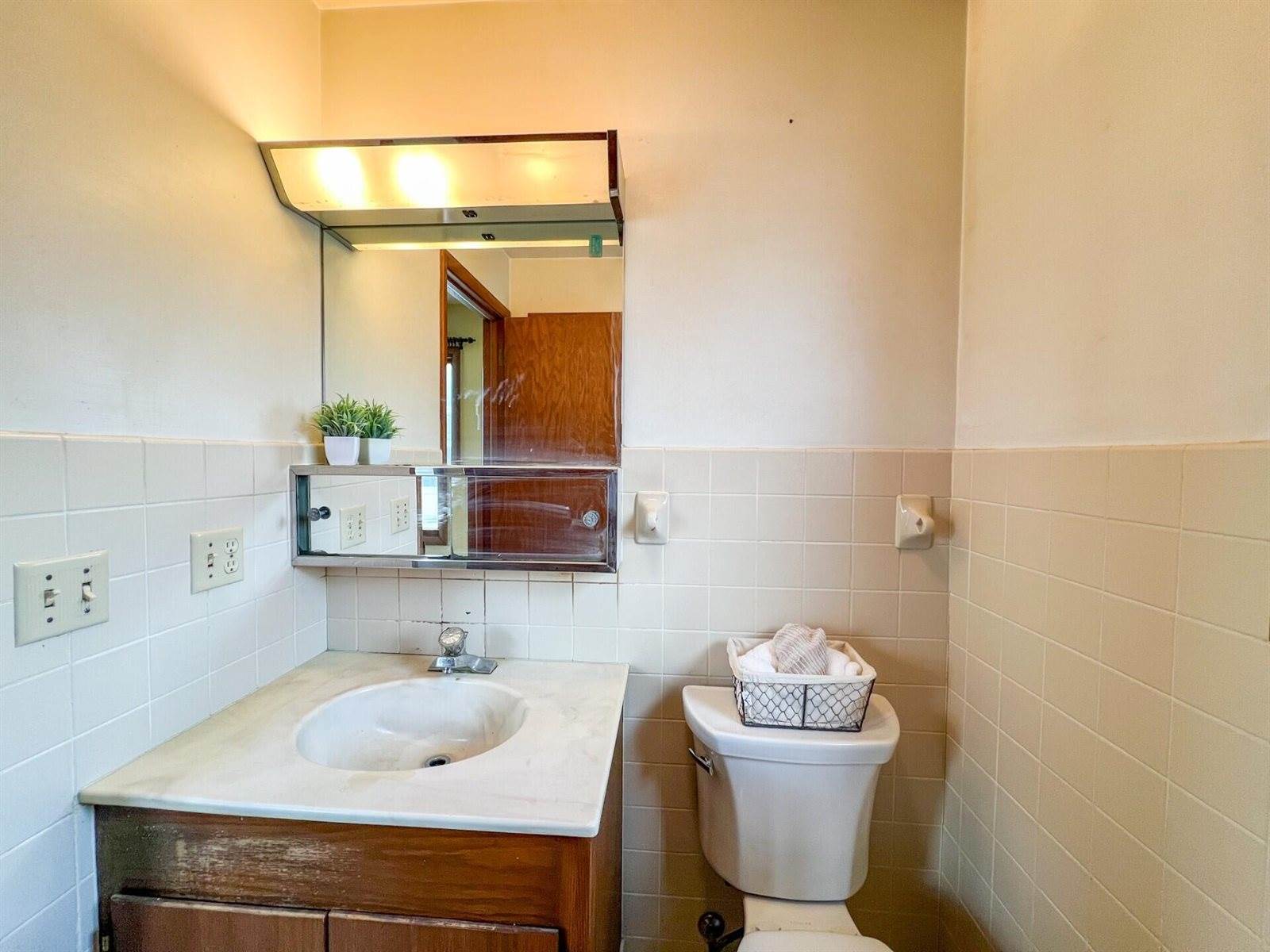 1412 James St, Bangor, WI 54614