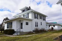 1412 James St, Bangor, WI 54614