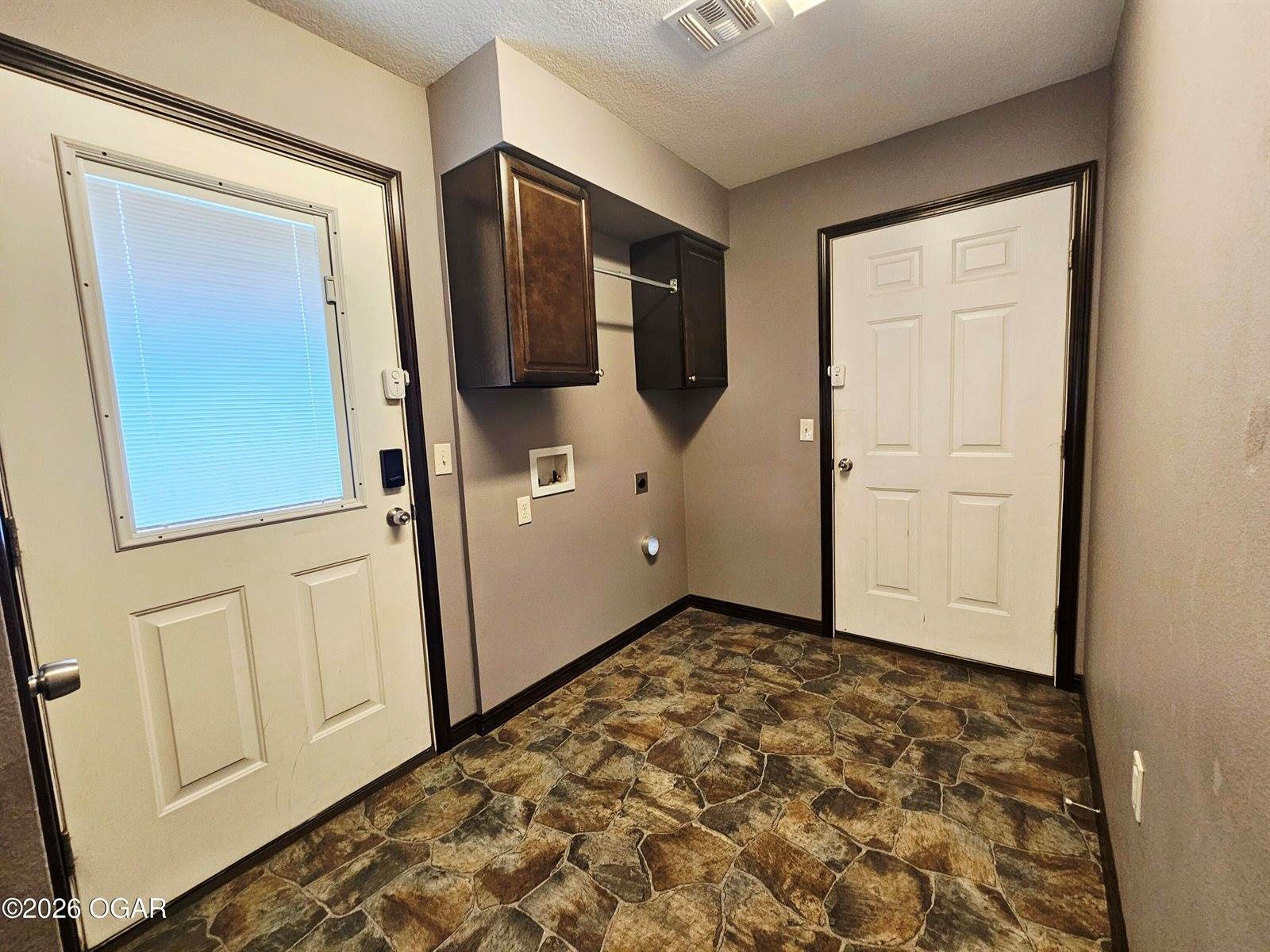 1707 North Elm Street, Pittsburg, KS 66762