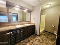 1707 North Elm Street, Pittsburg, KS 66762