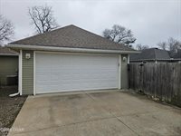 1707 North Elm Street, Pittsburg, KS 66762