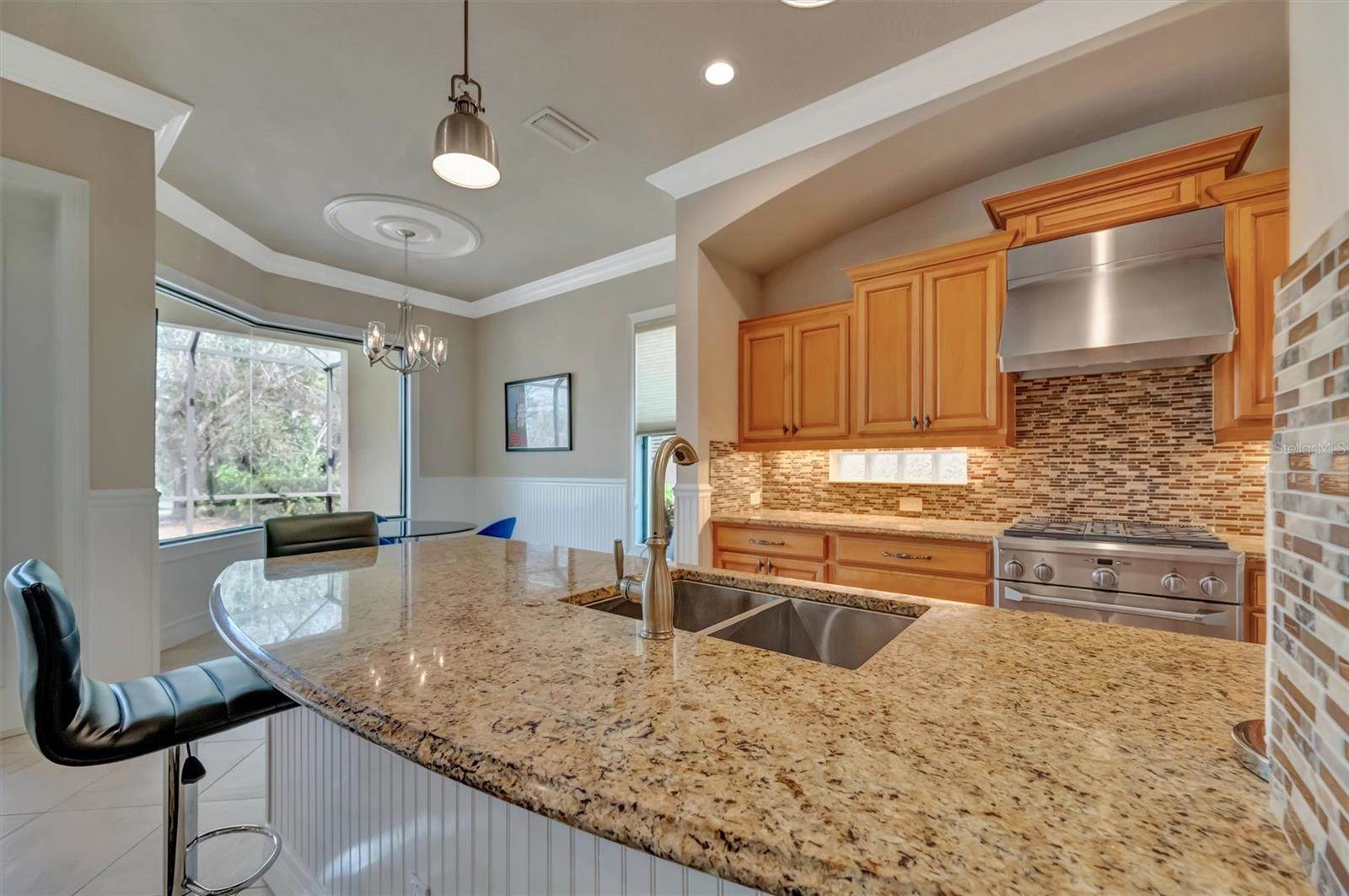 15407 Helmsdale Place, Lakewood Ranch, FL 34202