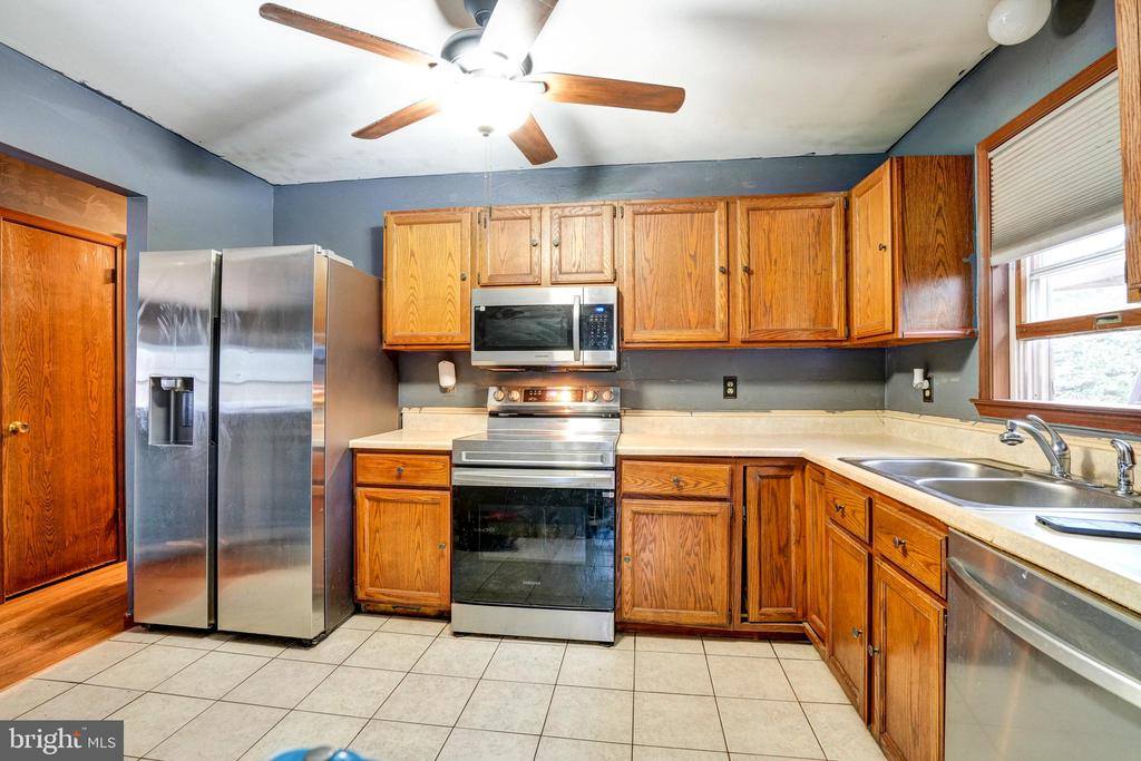 118 Oak Terrace Drive, Birdsboro, PA 19508