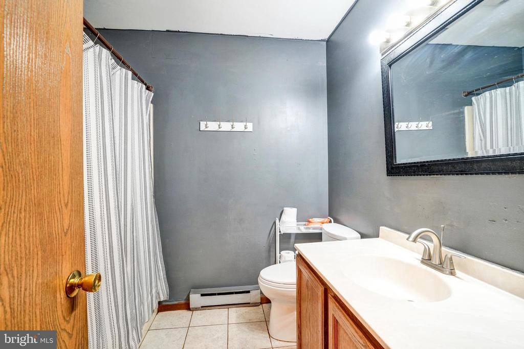 118 Oak Terrace Drive, Birdsboro, PA 19508