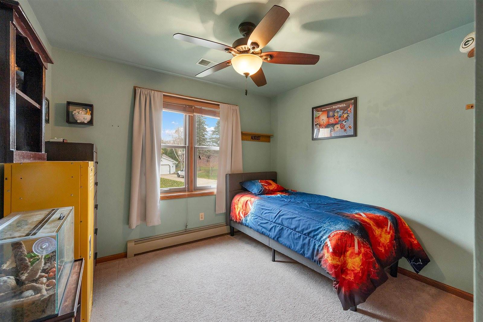 2930 Devroy Lane, Green Bay, WI 54313