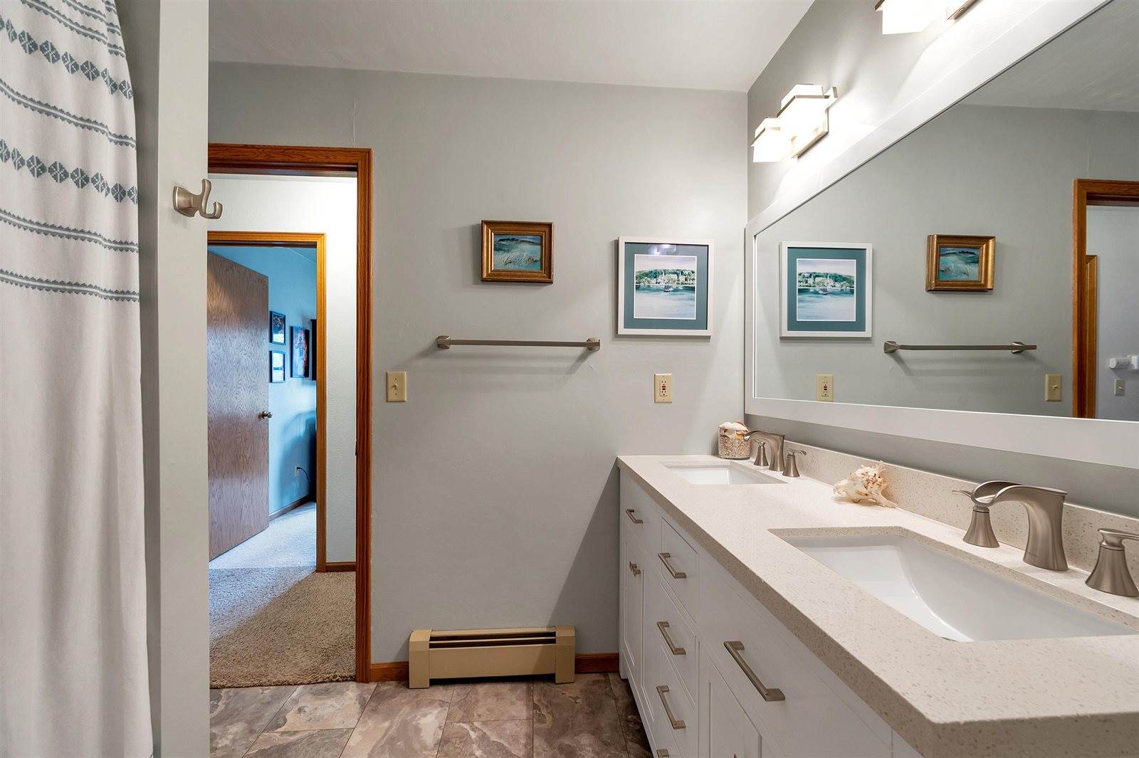 2930 Devroy Lane, Green Bay, WI 54313