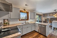 2930 Devroy Lane, Green Bay, WI 54313