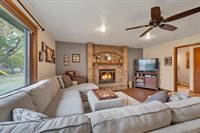 2930 Devroy Lane, Green Bay, WI 54313