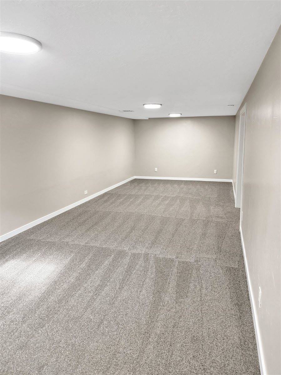 1428 Center, Evanston, WY 82930