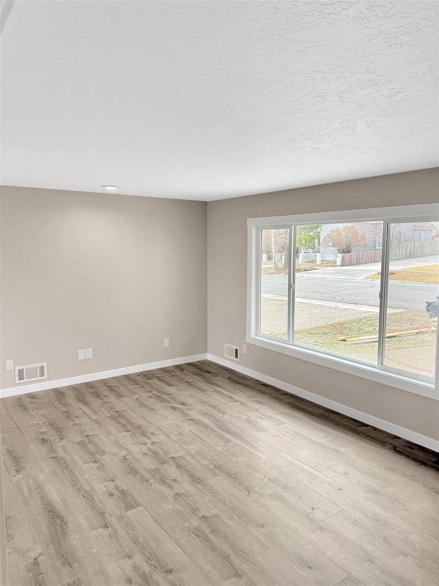 1428 Center, Evanston, WY 82930