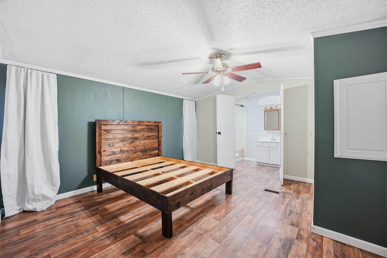 164 Lawrence Lane, Reynoldsburg, OH 43068