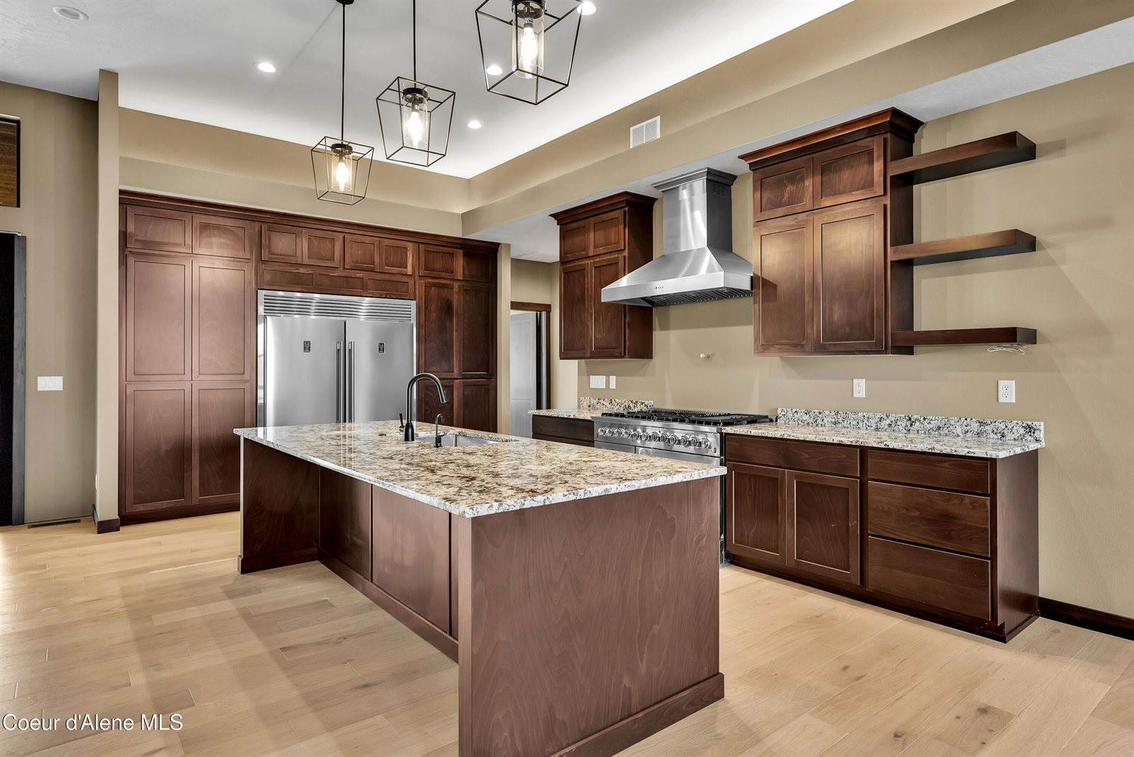 969 Flying Geese Way, Blanchard, ID 83804