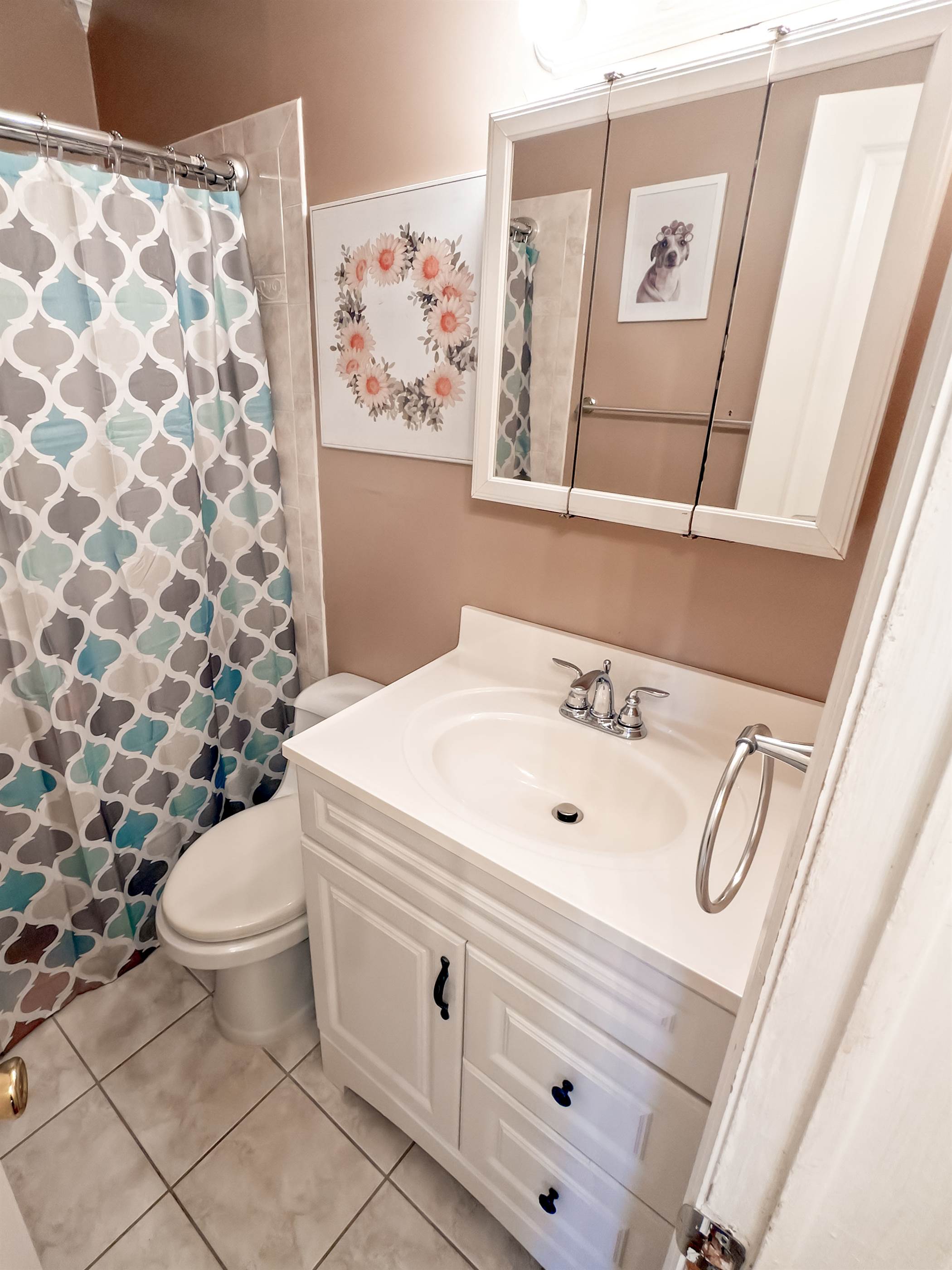 4 Pennsylvania Ave, Jackson,, NJ 08527