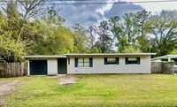 2917 Parr Court West, Jacksonville, FL 32216