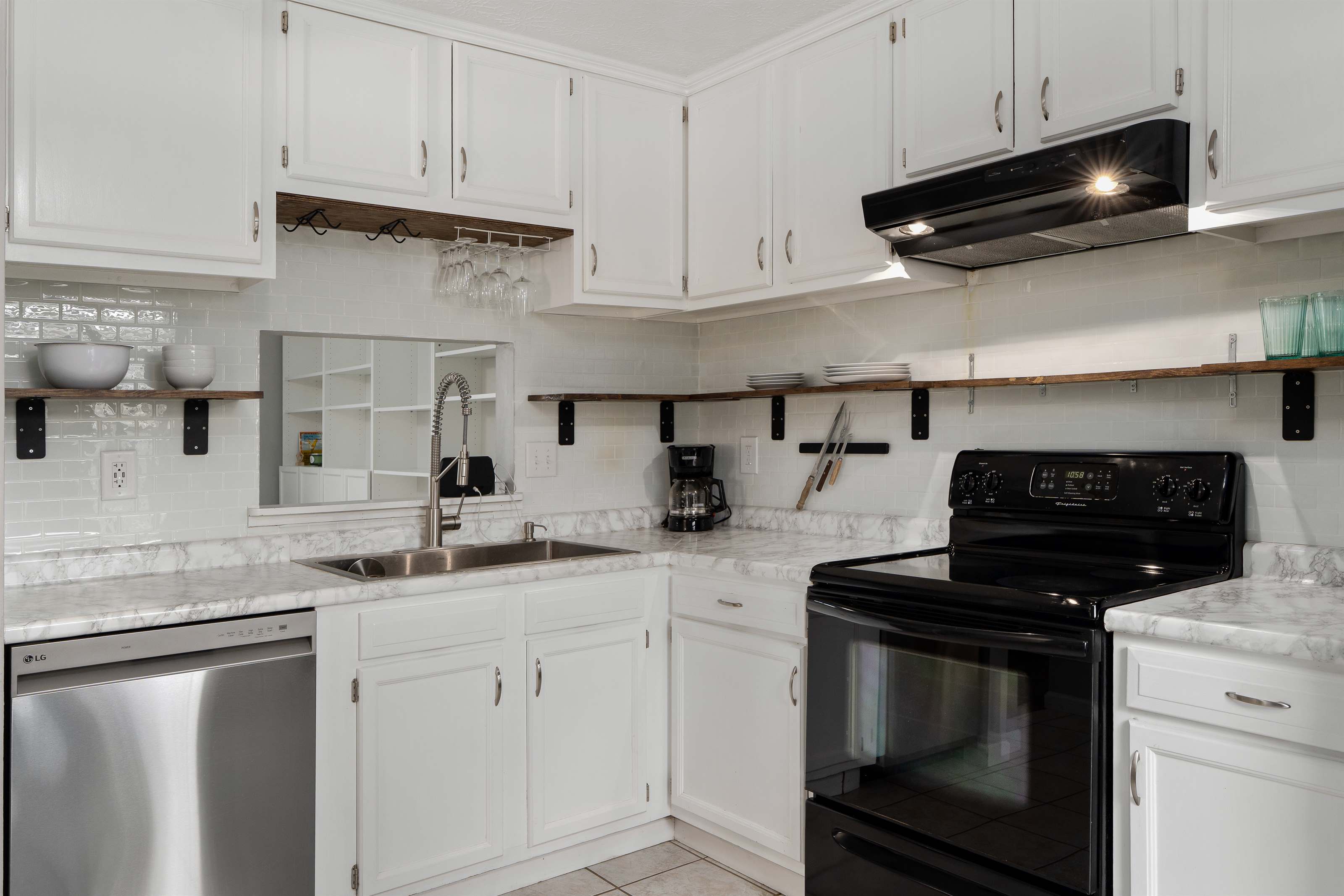 8377 Waco Lane, Powell, OH 43065