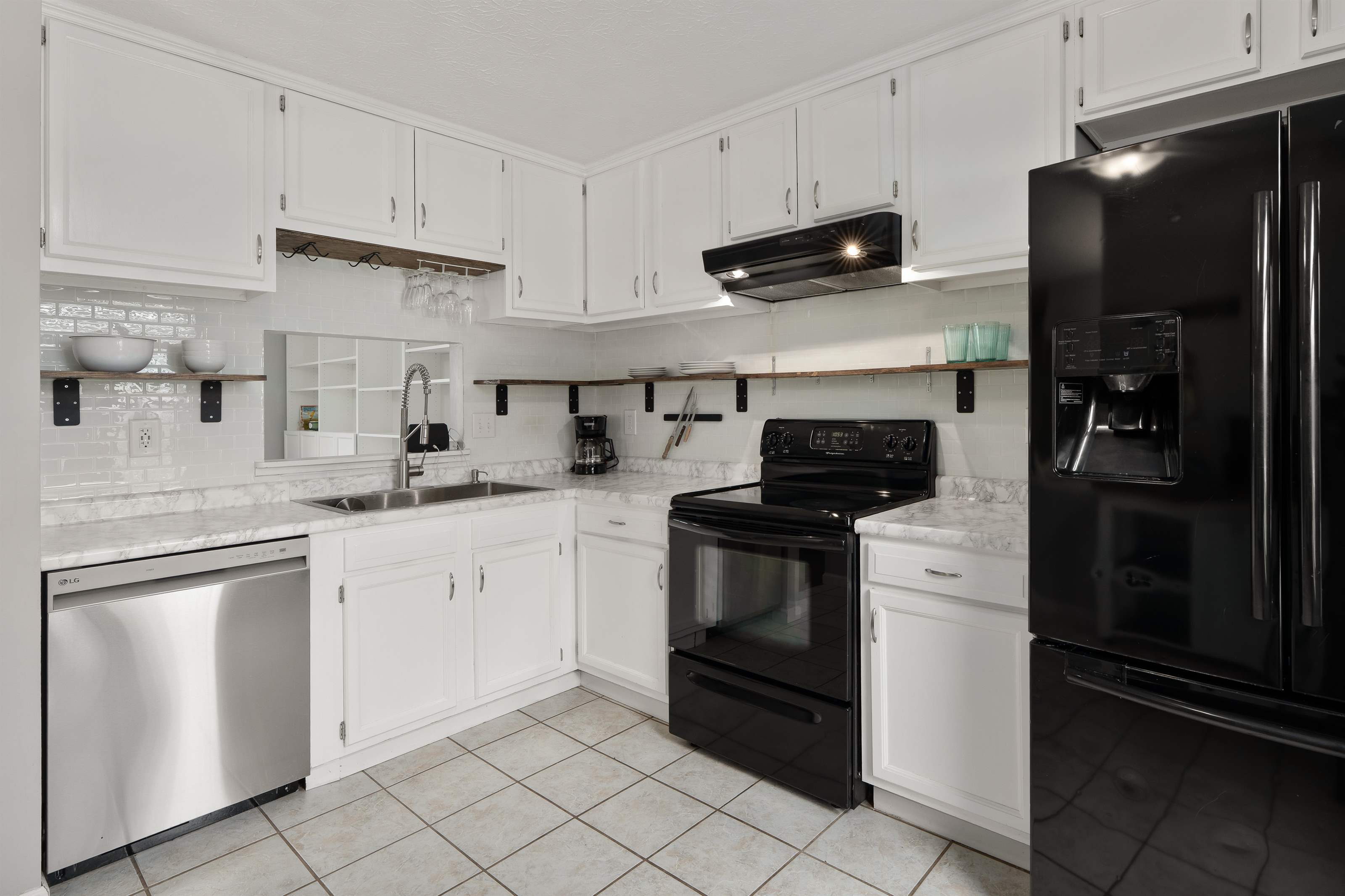 8377 Waco Lane, Powell, OH 43065