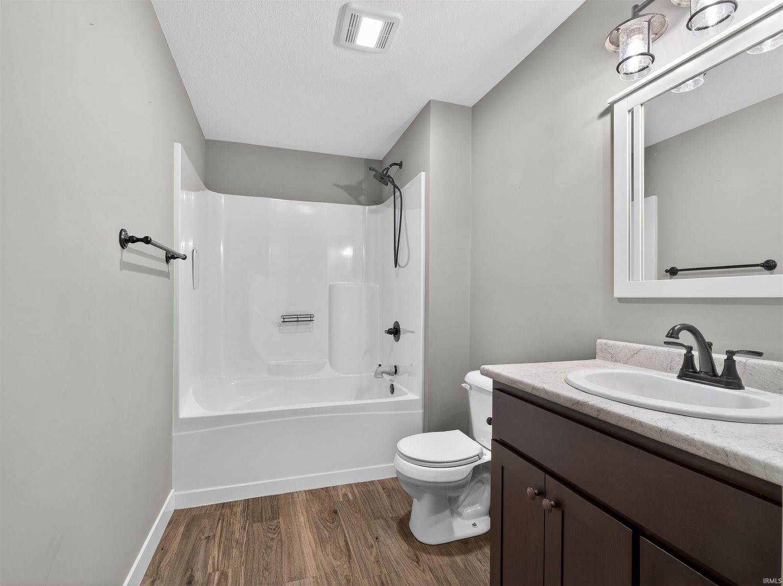 962 Casting Road, Huntertown, IN 46748