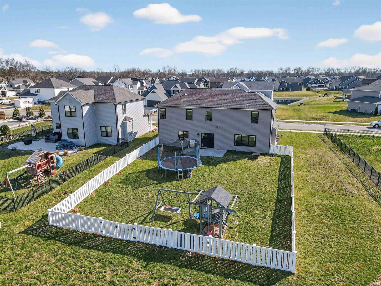 962 Casting Road, Huntertown, IN 46748