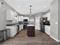 962 Casting Road, Huntertown, IN 46748