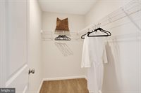 9672 Swallowtail Lane, Manassas, VA 20110