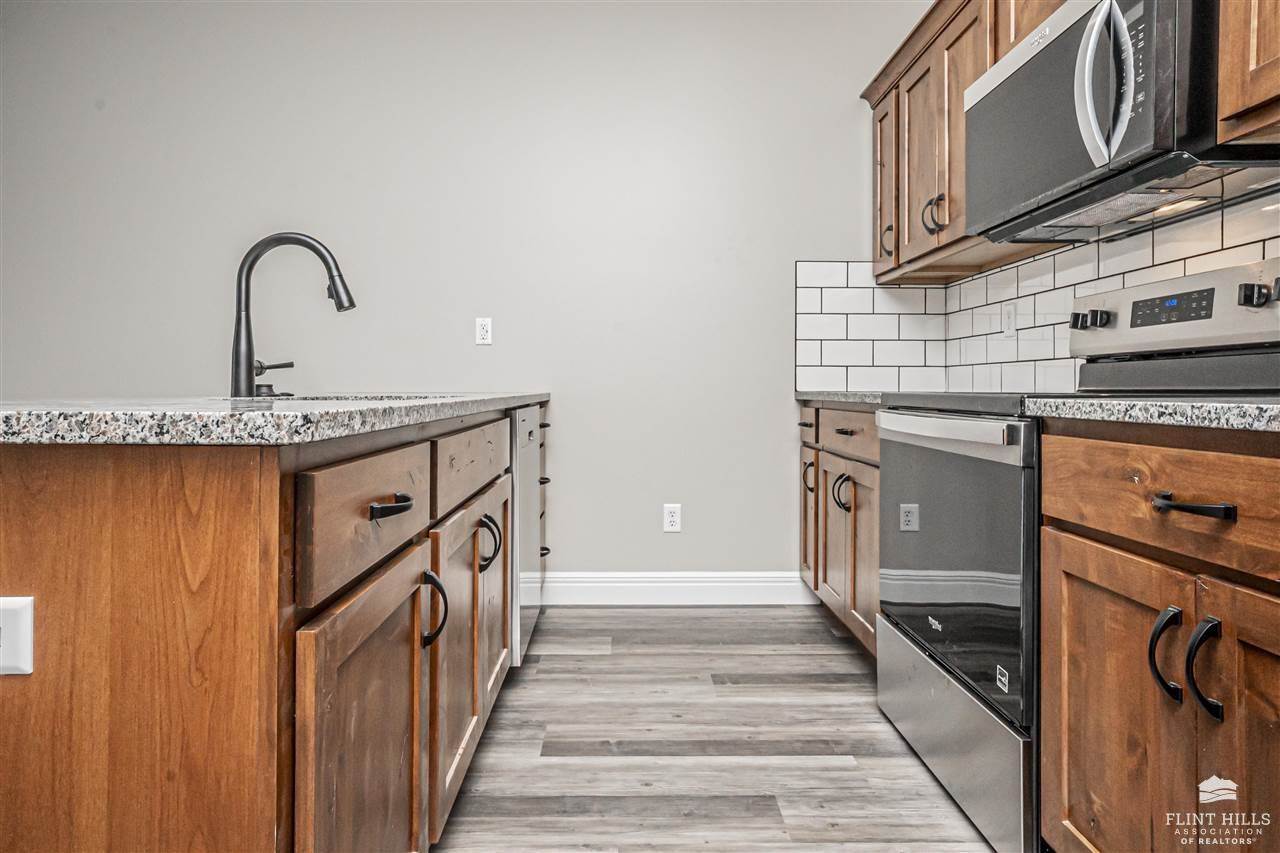 1804 Broadfoot Drive, Abilene, KS 67410