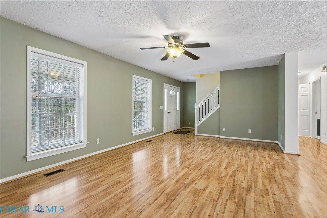 6525 Hickory Knoll Road, Gloucester, VA 23061