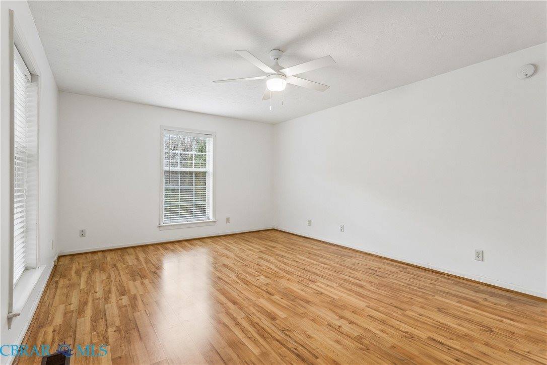 6525 Hickory Knoll Road, Gloucester, VA 23061