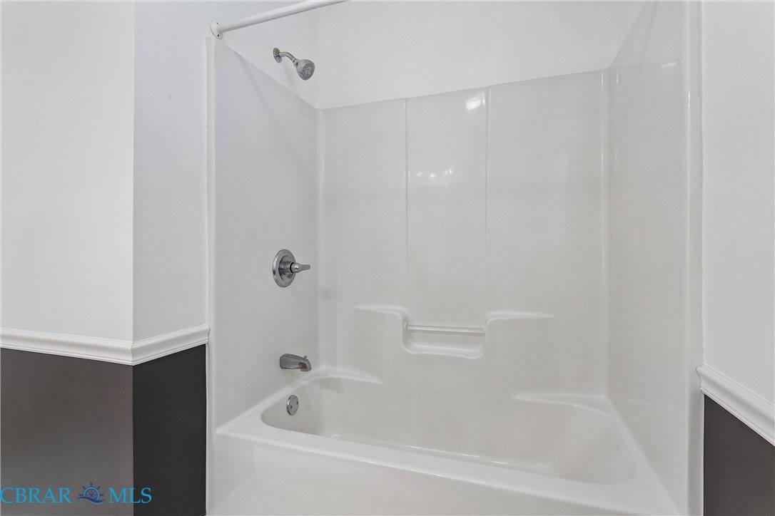 6525 Hickory Knoll Road, Gloucester, VA 23061