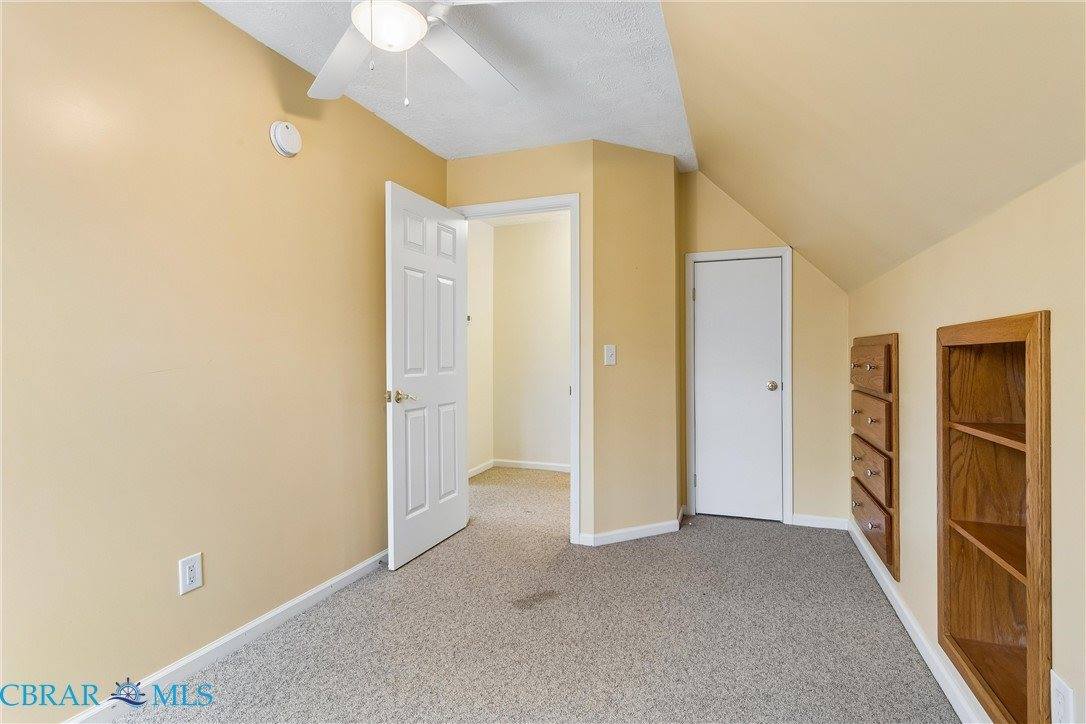 6525 Hickory Knoll Road, Gloucester, VA 23061